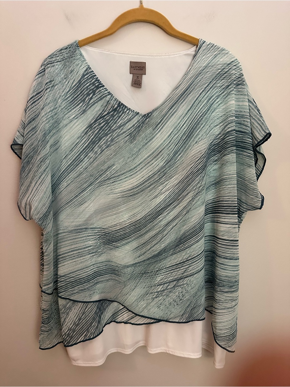 Chico's Easywear Top Blue White Striped Size 16 Like New